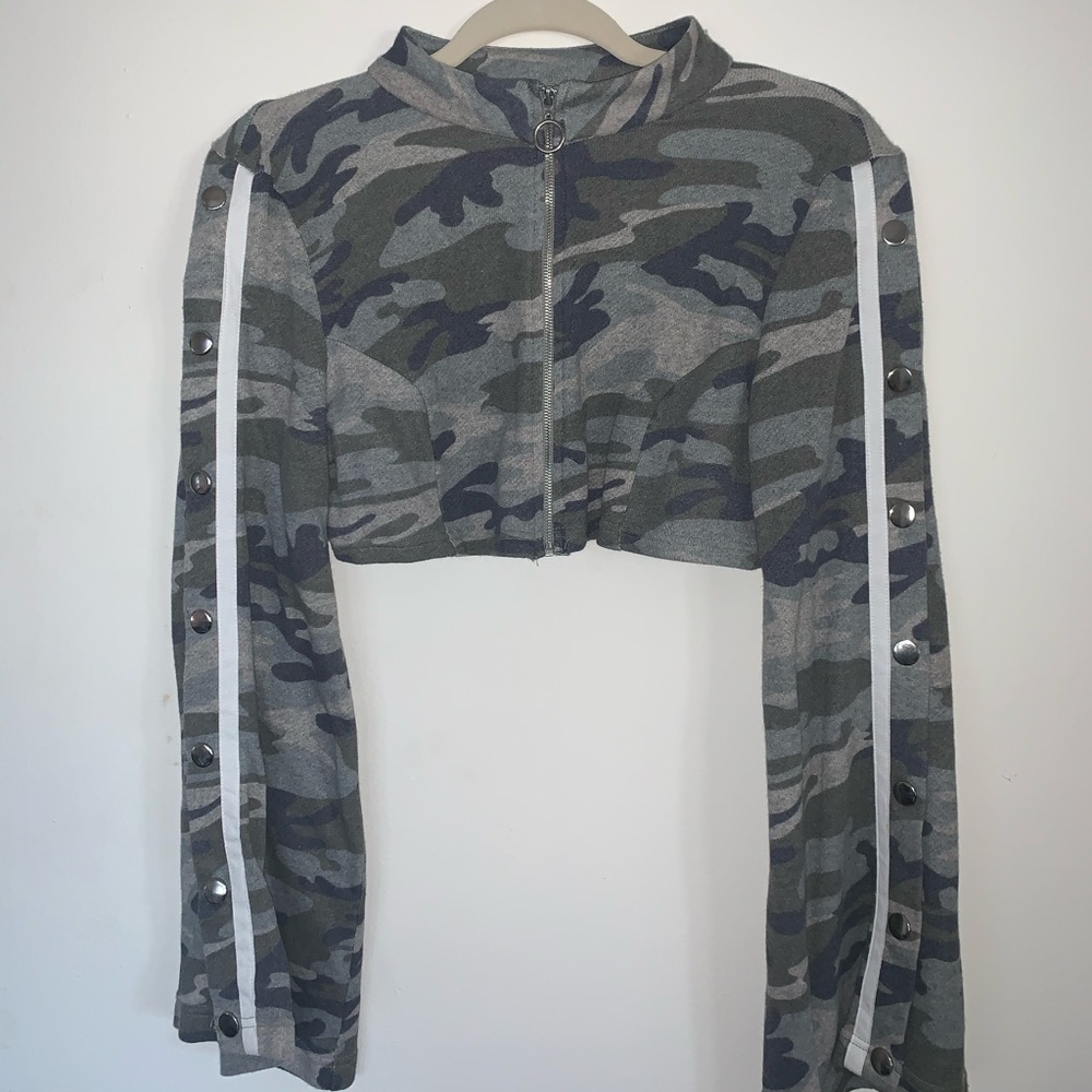 cropped tear-away camo top